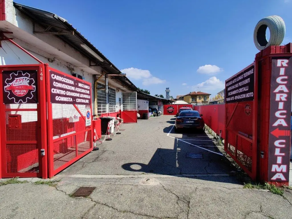 Carrozzeria Autostile ingresso strada 2
